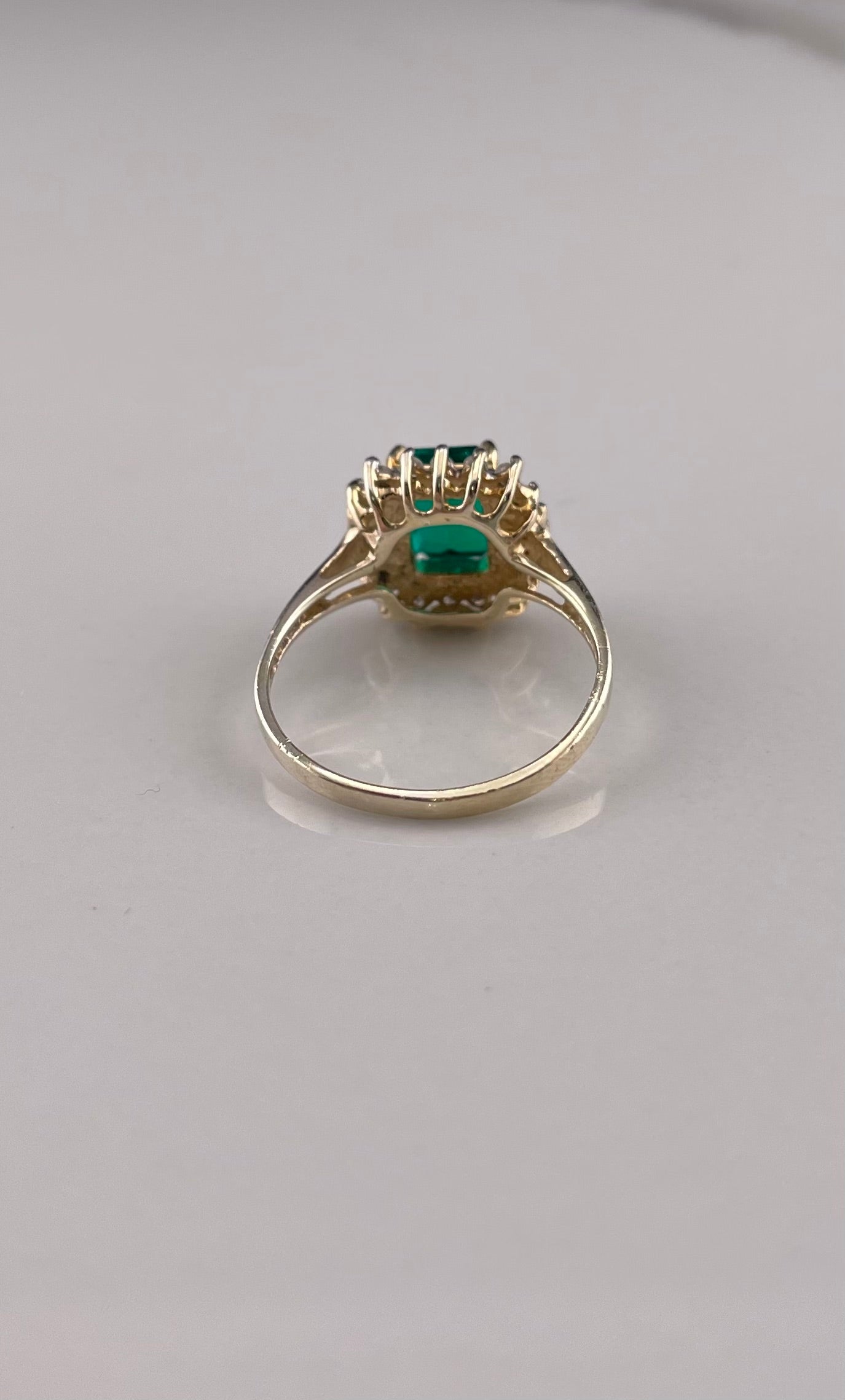 10K Yellow Gold Synthetic Emerald Ring