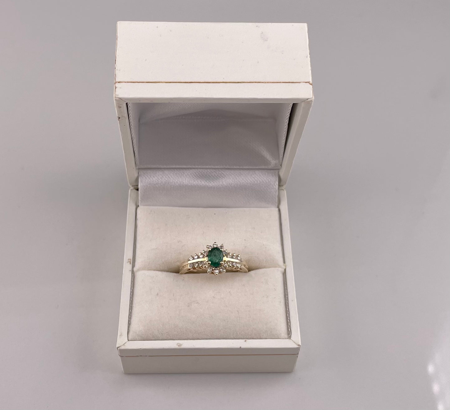 14k Yellow Gold Ring With Diamonds & Emerald