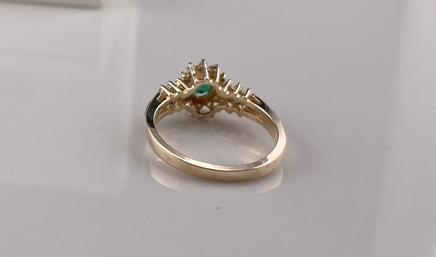 14k Yellow Gold Ring With Diamonds & Emerald