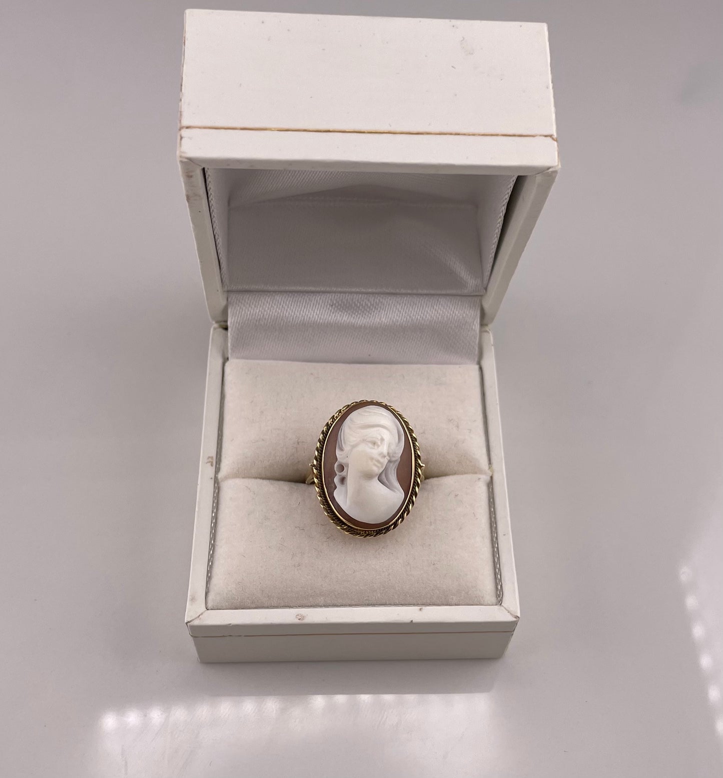 Cameo Ring