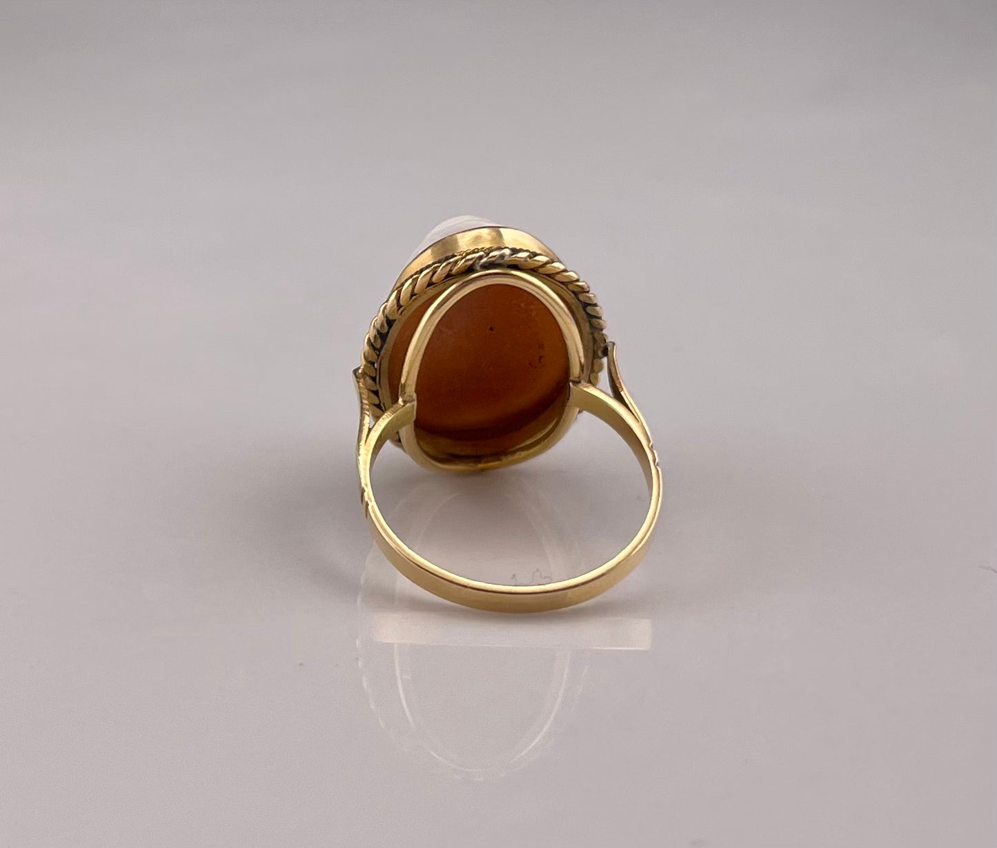 Cameo Ring